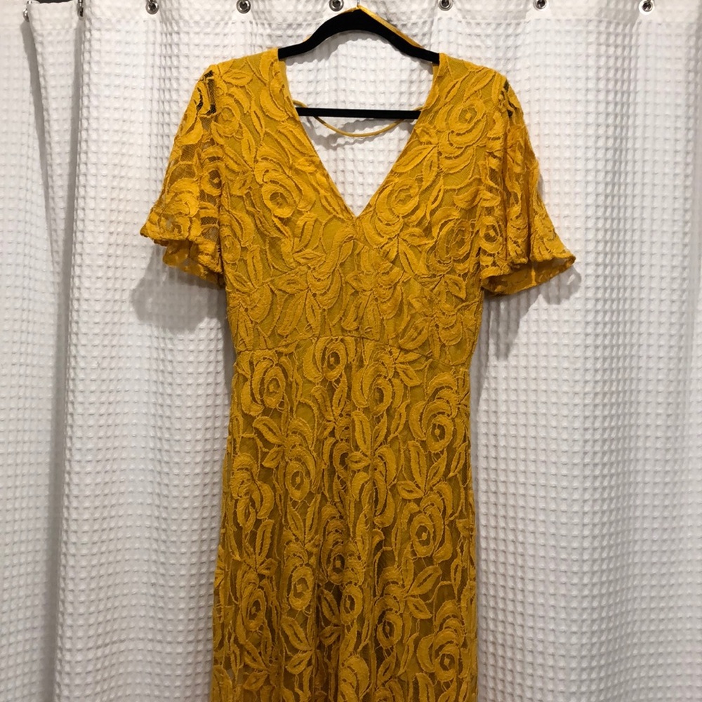 Altar’d State Lace Maxi (NWT)